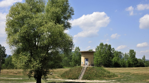 A képen egy vízbázisvédelmi terület látható.